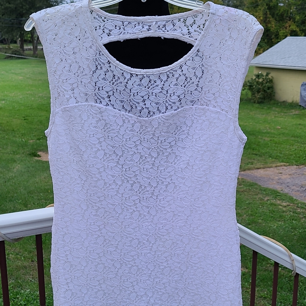 BCBG white dress Size M